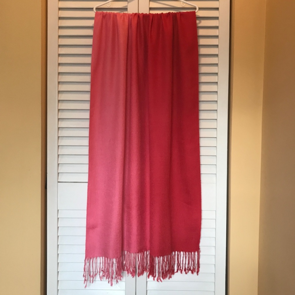 Ombre Scarf- Large! EUC 2/$25 - Picture 2 of 13